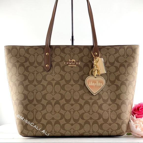 NWT COACH X JENNIFER LOPEZ Heart Bag Charm Keychain - Picture 5 of 14